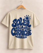 Imprimé rétro Marseille sur t-shirt écru-1 T-shirt Unisexe Soleil sur la Corniche – Marseille