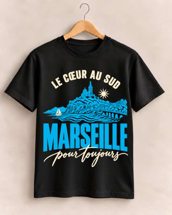 Motif marseillais sur tissu noir-2 T-shirt Unisexe Marseille pour Toujours – Le Cœur au Sud